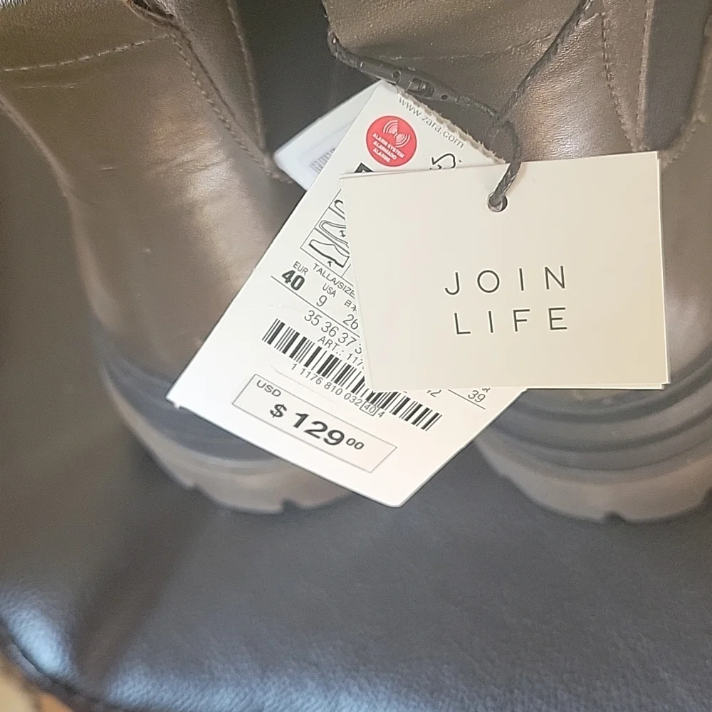 🎉HP🎉NWT ZARA LEATHER ANKLE BOOTS - Picture 13 of 17